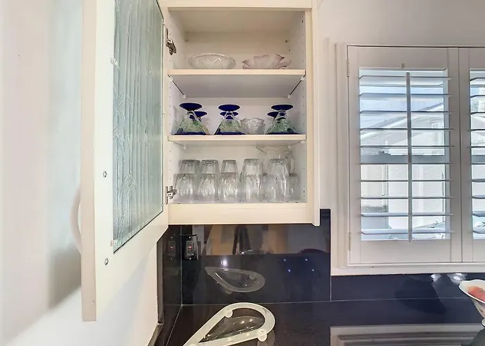 Steps From The Beach, Location, 2 Bdrm 2 Bth Ferienhaus *
